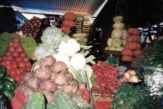 Auf dem Gemüsemarkt in Santa Cruz