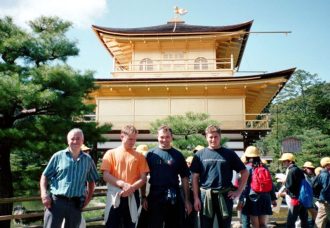 Der "Goldene Tempel" Kinkaku-ji gehört zu den bekanntesten Sehenswürdigkeiten Japans.